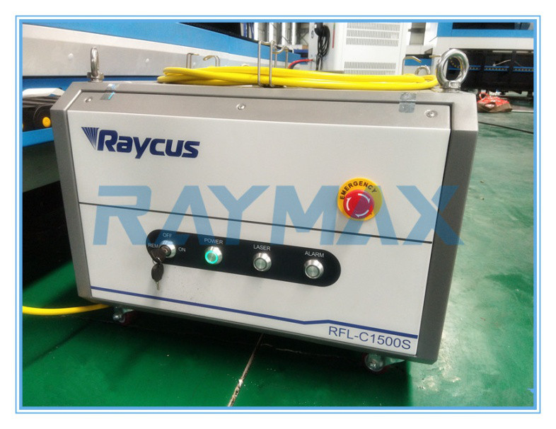 3015 Фибер ласерска машина за сечење метали 2000w Raycus ласерска моќност